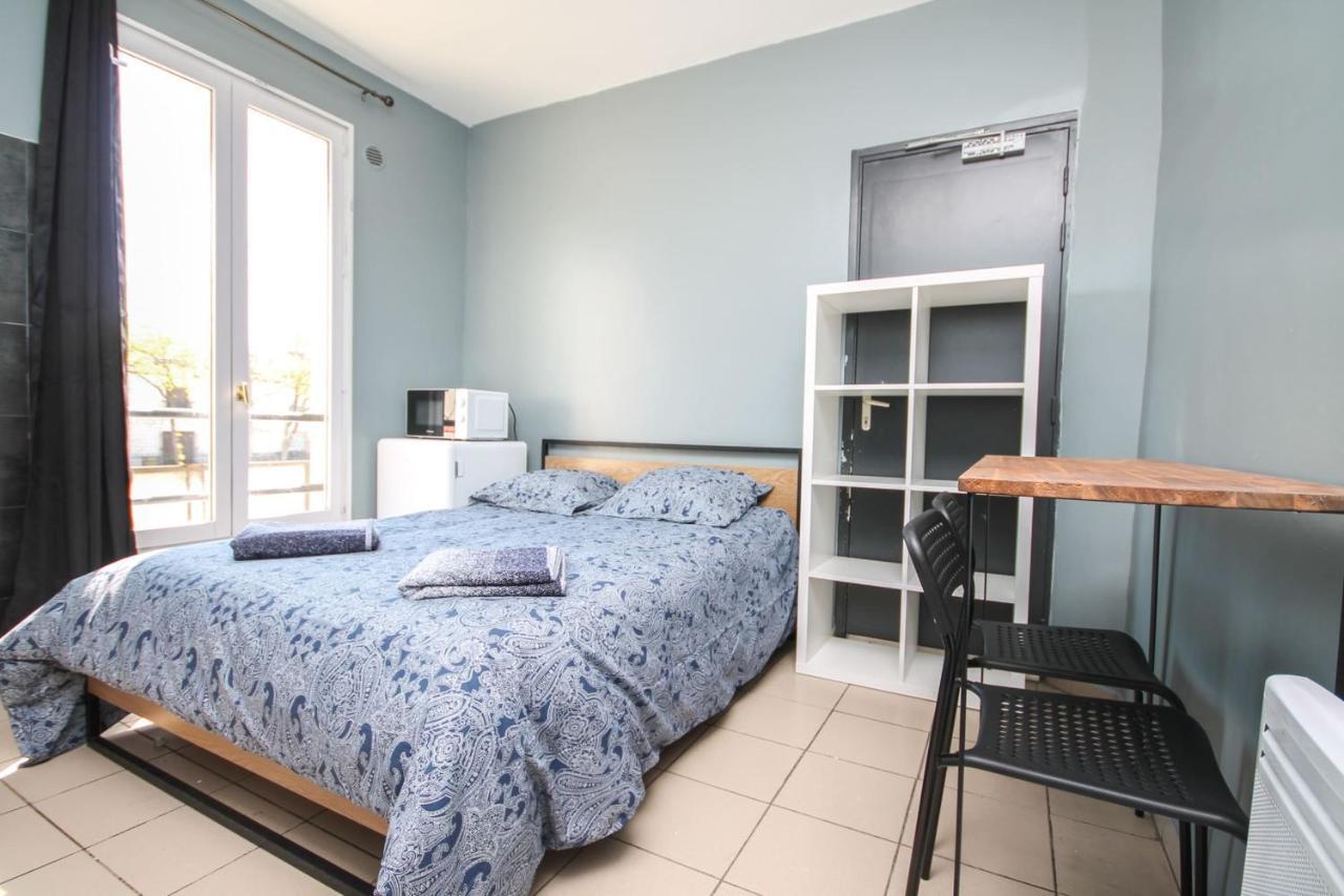 08 - Chambre Proche Paris Et Transports Avec Tv Wifi Saint-Denis  Exterior photo