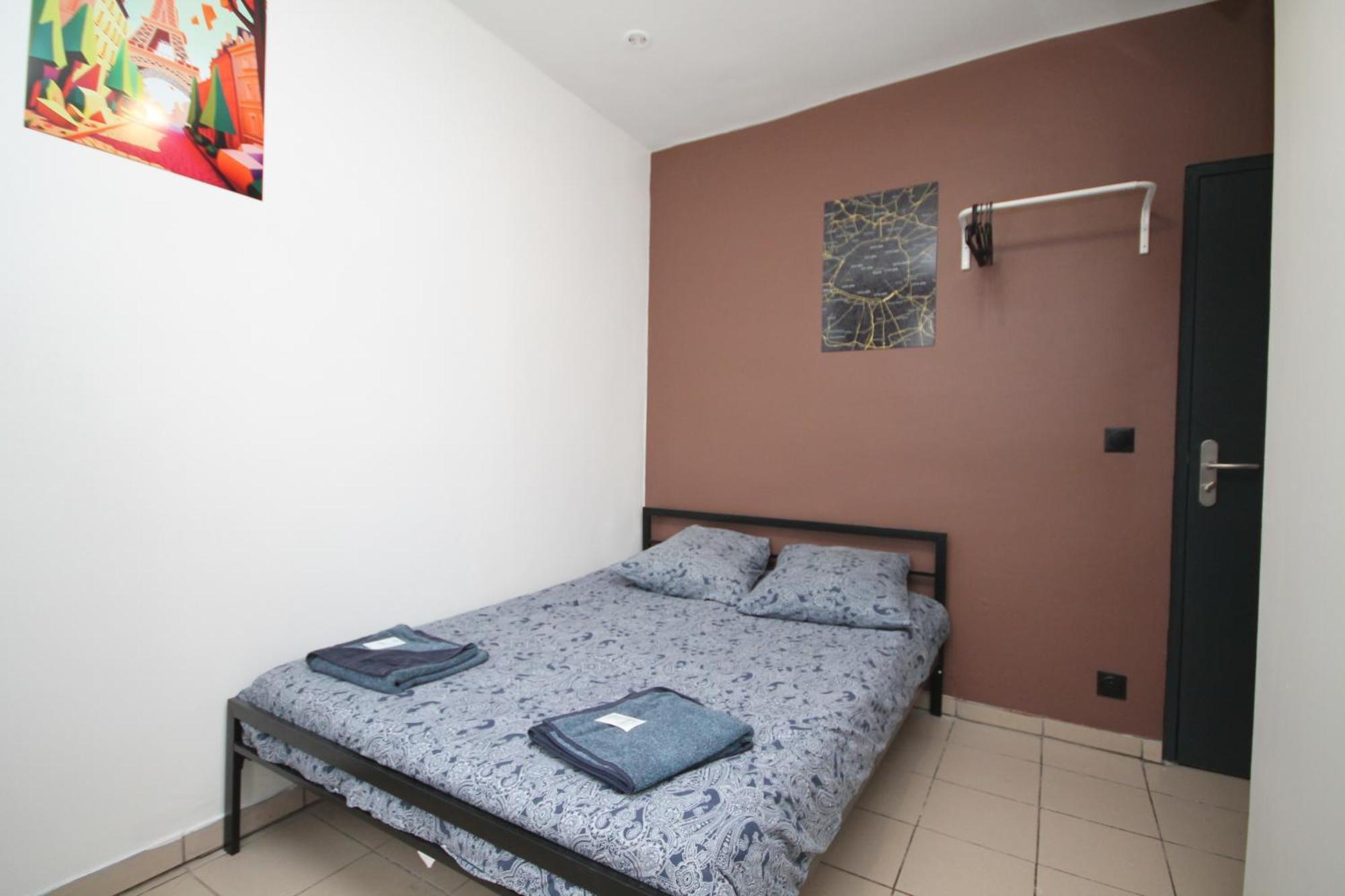 08 - Chambre Proche Paris Et Transports Avec Tv Wifi Saint-Denis  Exterior photo